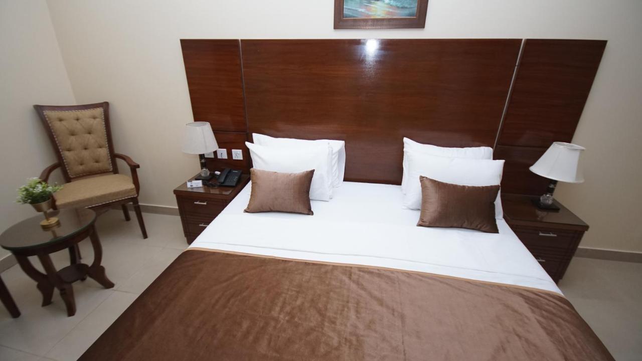 World Inn Hotel Καράτσι Εξωτερικό φωτογραφία
